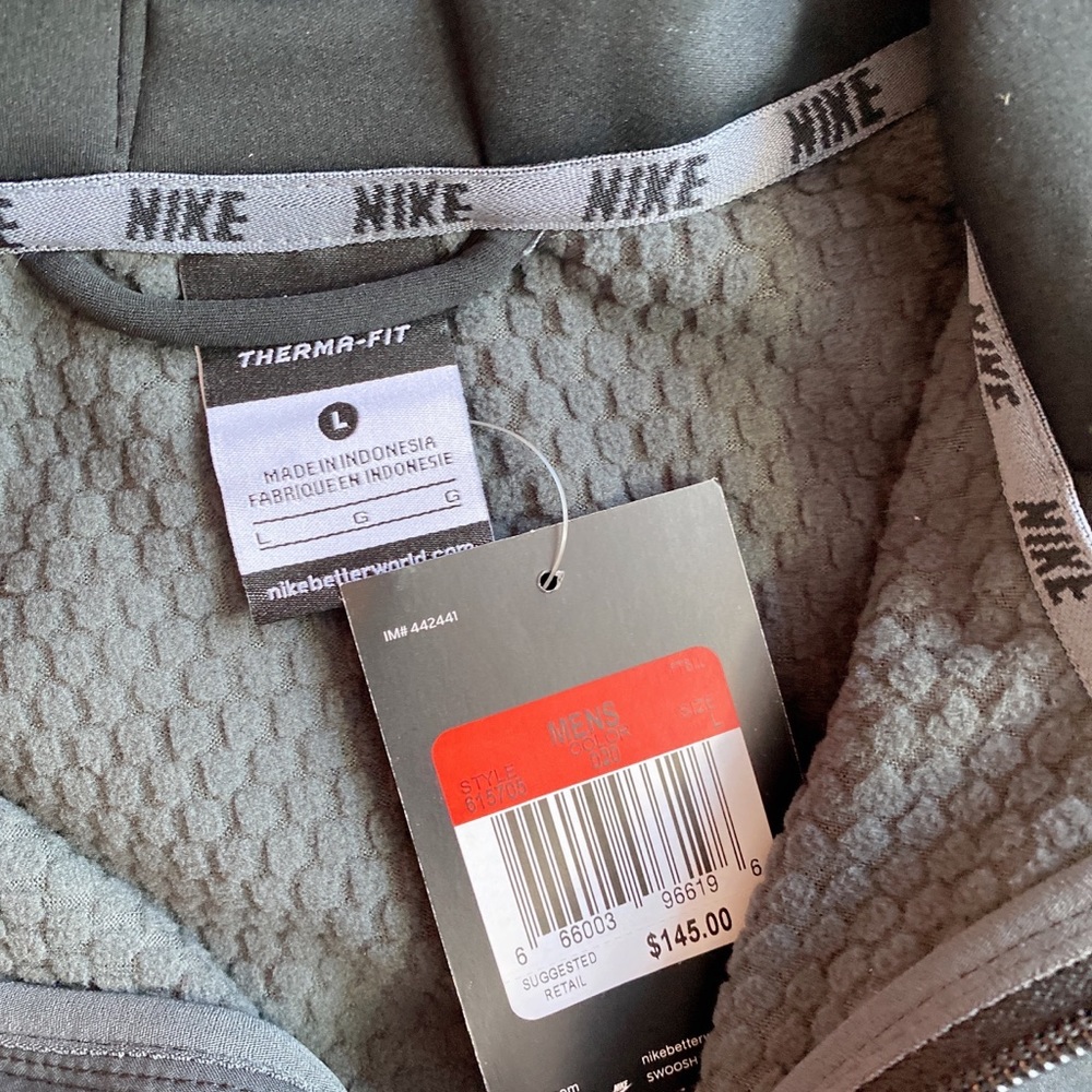 Nike Men THERMAFIT SPHERE HYBRID JACKET - Picture 6 of 6